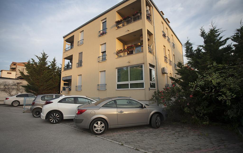 Apartment Sunny Yellow - With Balcony And Parking Place, Split Værelse billede