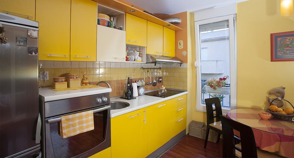 Apartment Sunny Yellow - With Balcony And Parking Place, Split Værelse billede