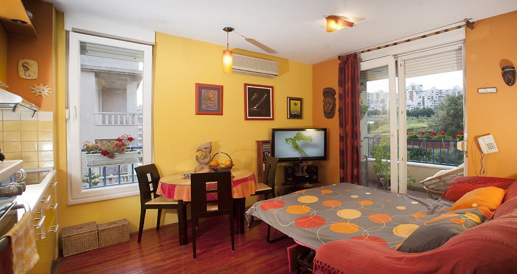 Apartment Sunny Yellow - With Balcony And Parking Place, Split Værelse billede